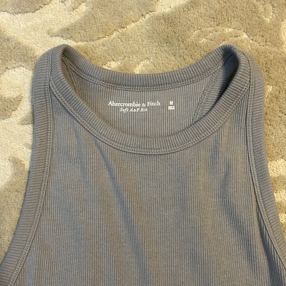 Gently worn Abercrombie bodysuit - Picture 2 of 3